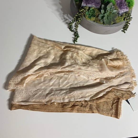 Echo Gold Ombré Sequin Fray Edge Neck Scarf new with tags shawl wrap - Picture 3 of 8